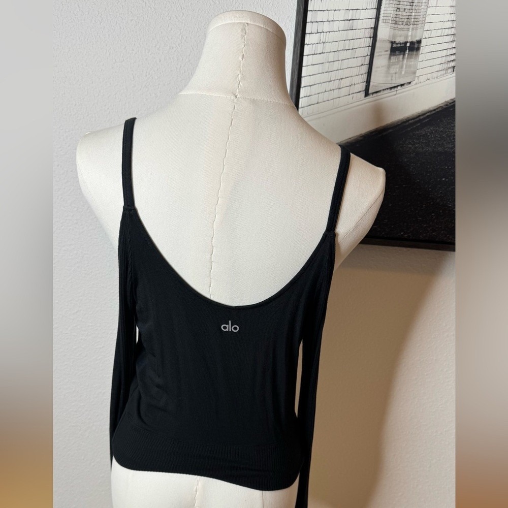 NWOT Alo Yoga Evolve Long Sleeve Top - Picture 5 of 9